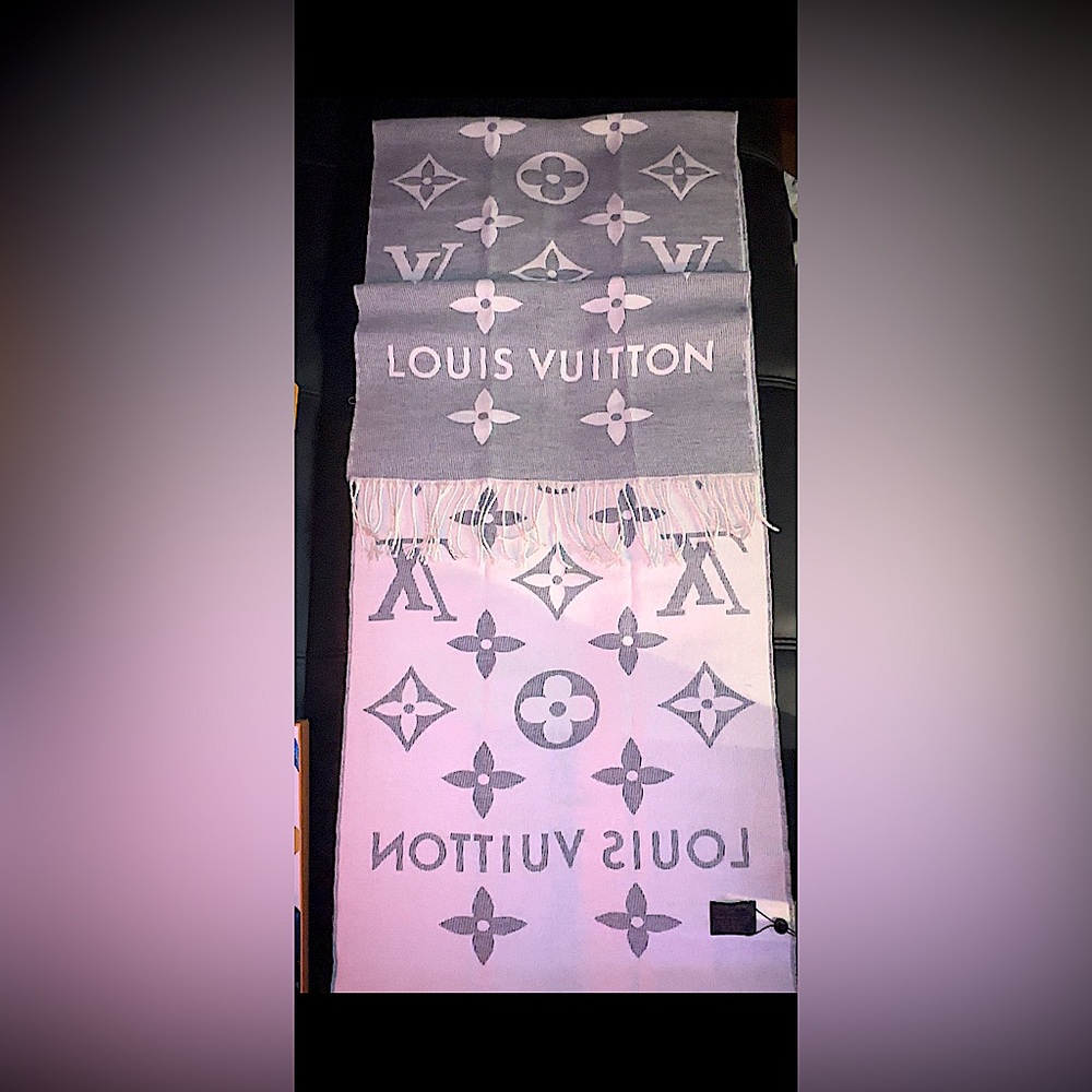 Louis Vuitton White and Gray Monogram Silk Scarf - Picture 14 of 15